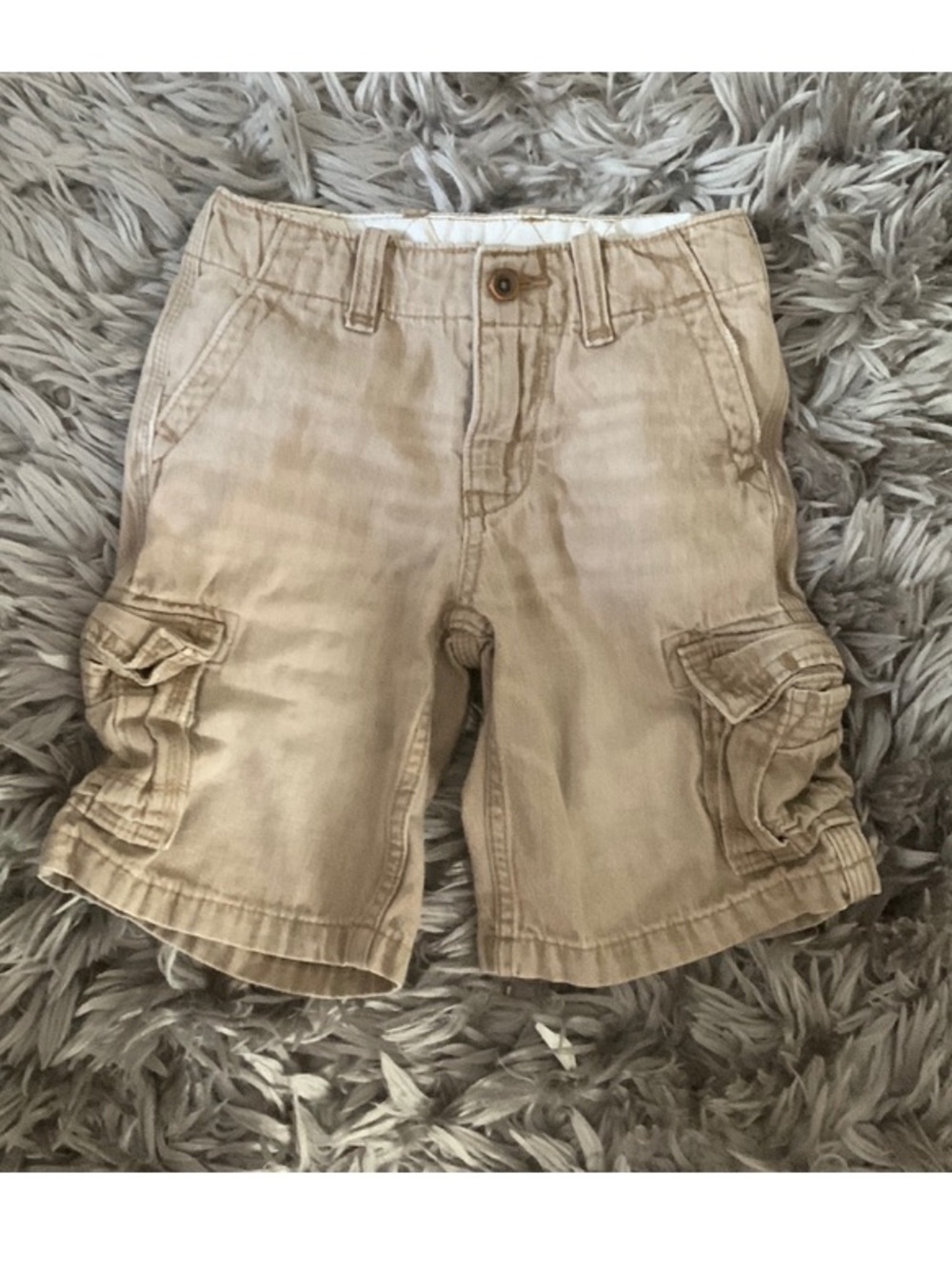 Gap cargo shorts